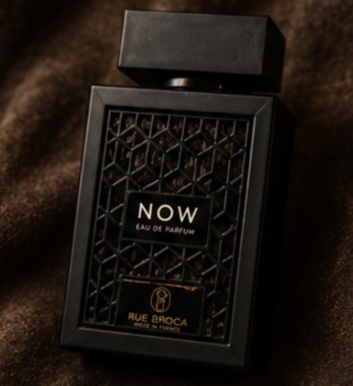 Now Eau de Parfum bottle from the Parcel Oddity collection
